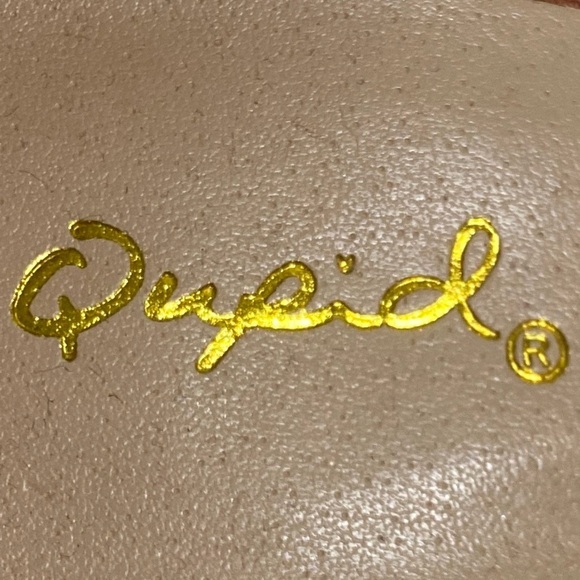 Qupid Women's 7 Tan Heels W/Pearl Accents - Picture 7 of 8